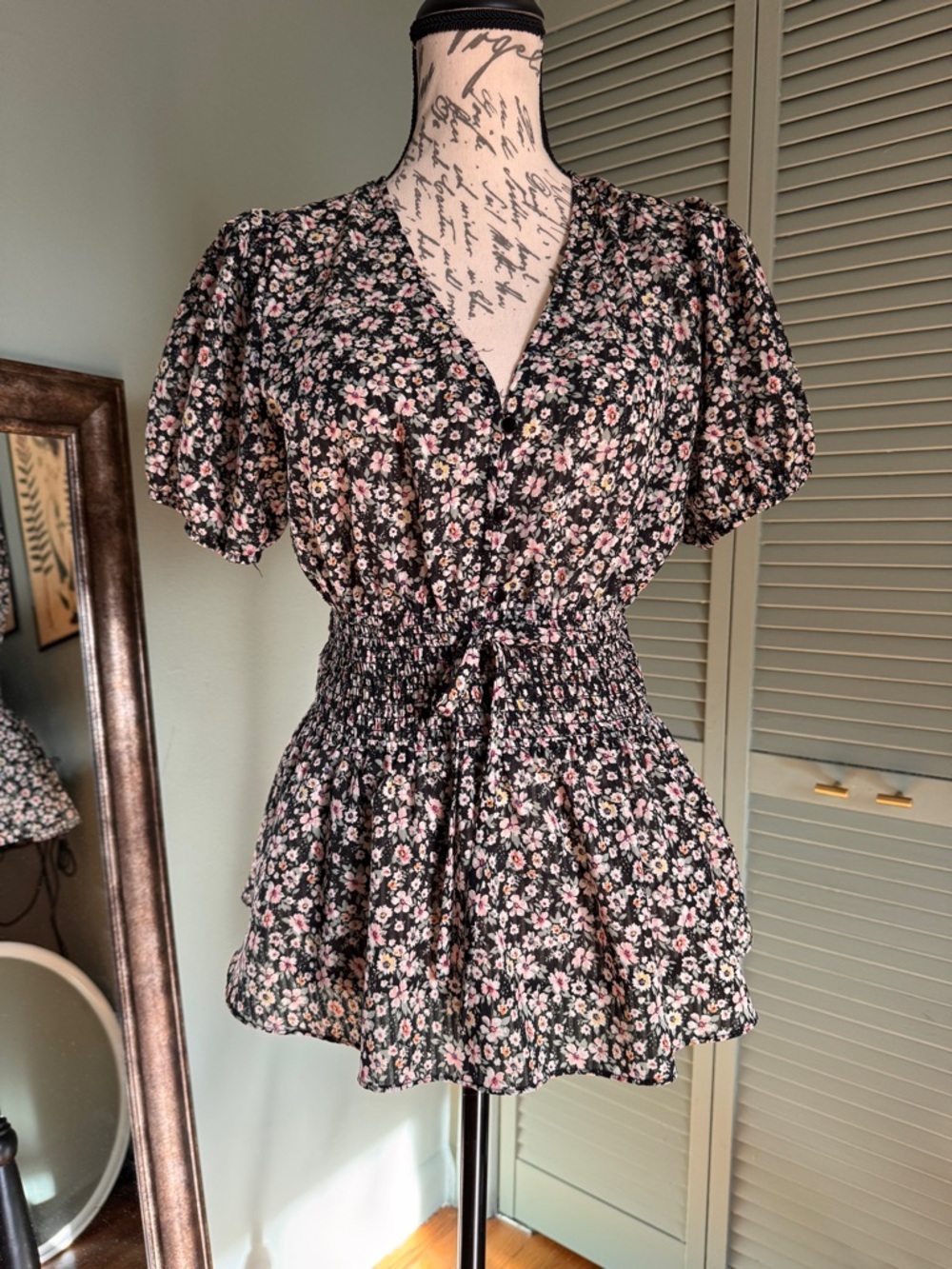 everleigh Black Floral V-Neck Smocked Peplum Tunic
